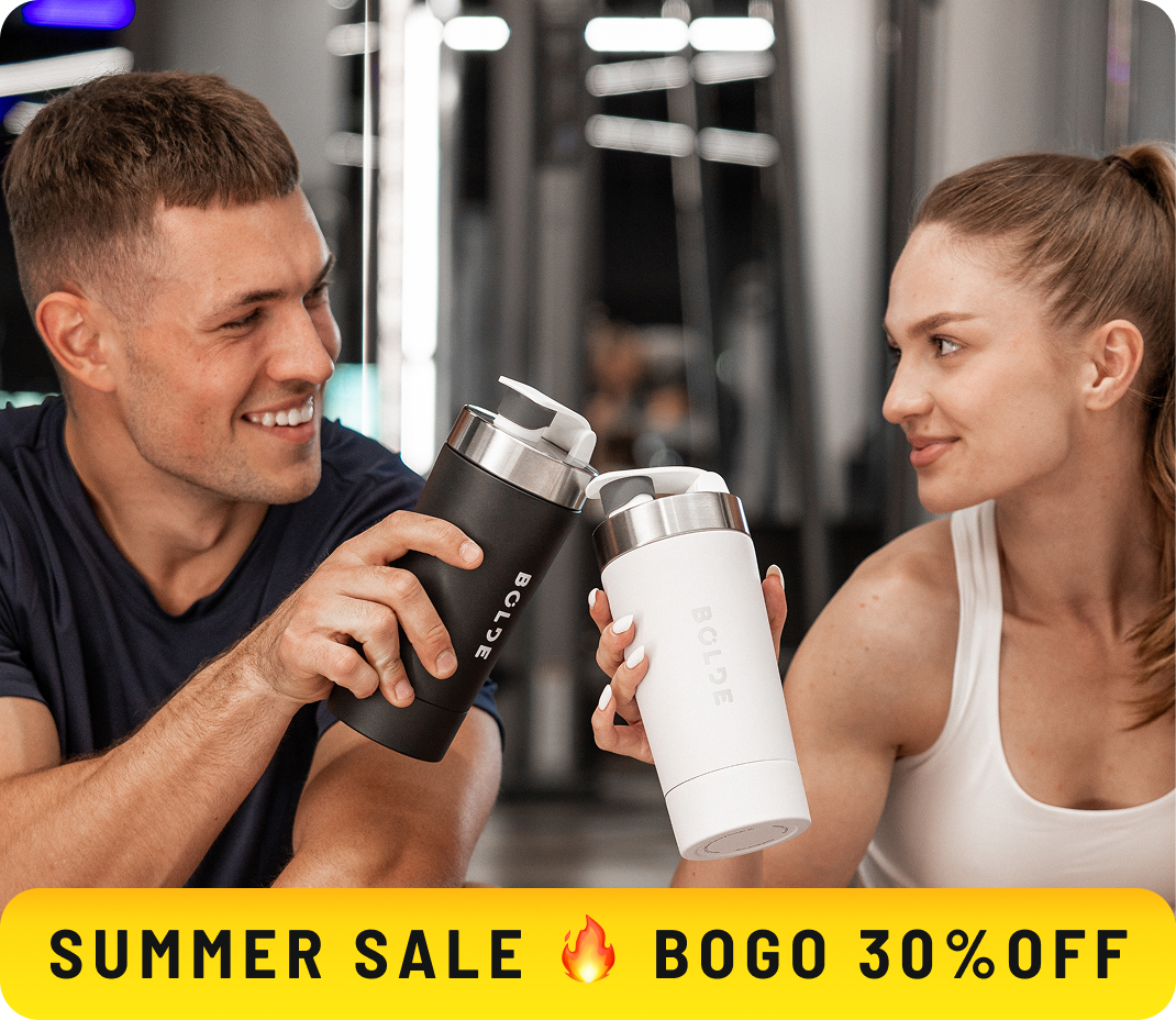 Athlete using a BOLDE Bottle